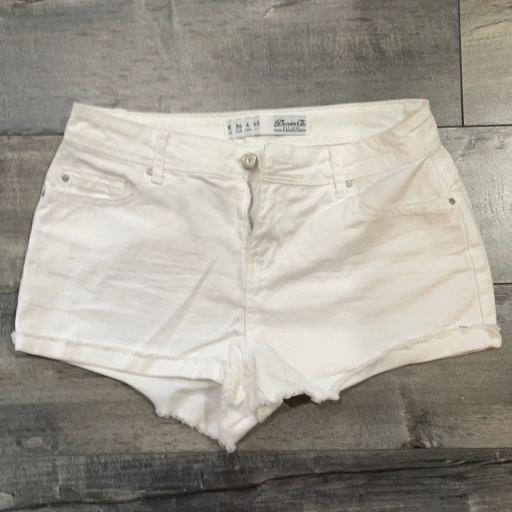 H & M white denim shorts